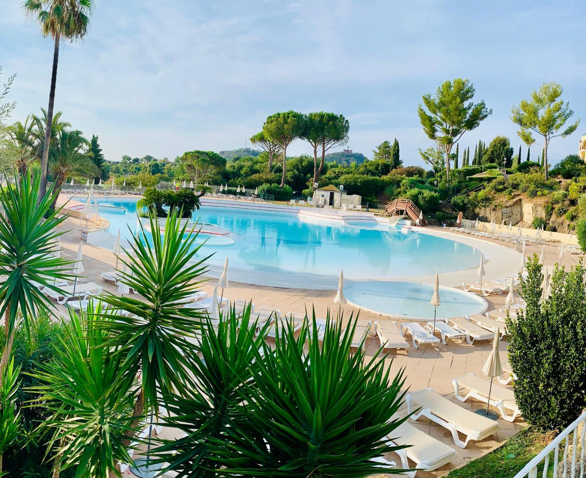 T2 En Rez De Jardin Privatif Cloture , Cap Esterel Pierre Et Vacances ,Piscine Chauffee Des Le 05 Avril Au 02 Novembre Saint-Raphaël Екстериор снимка