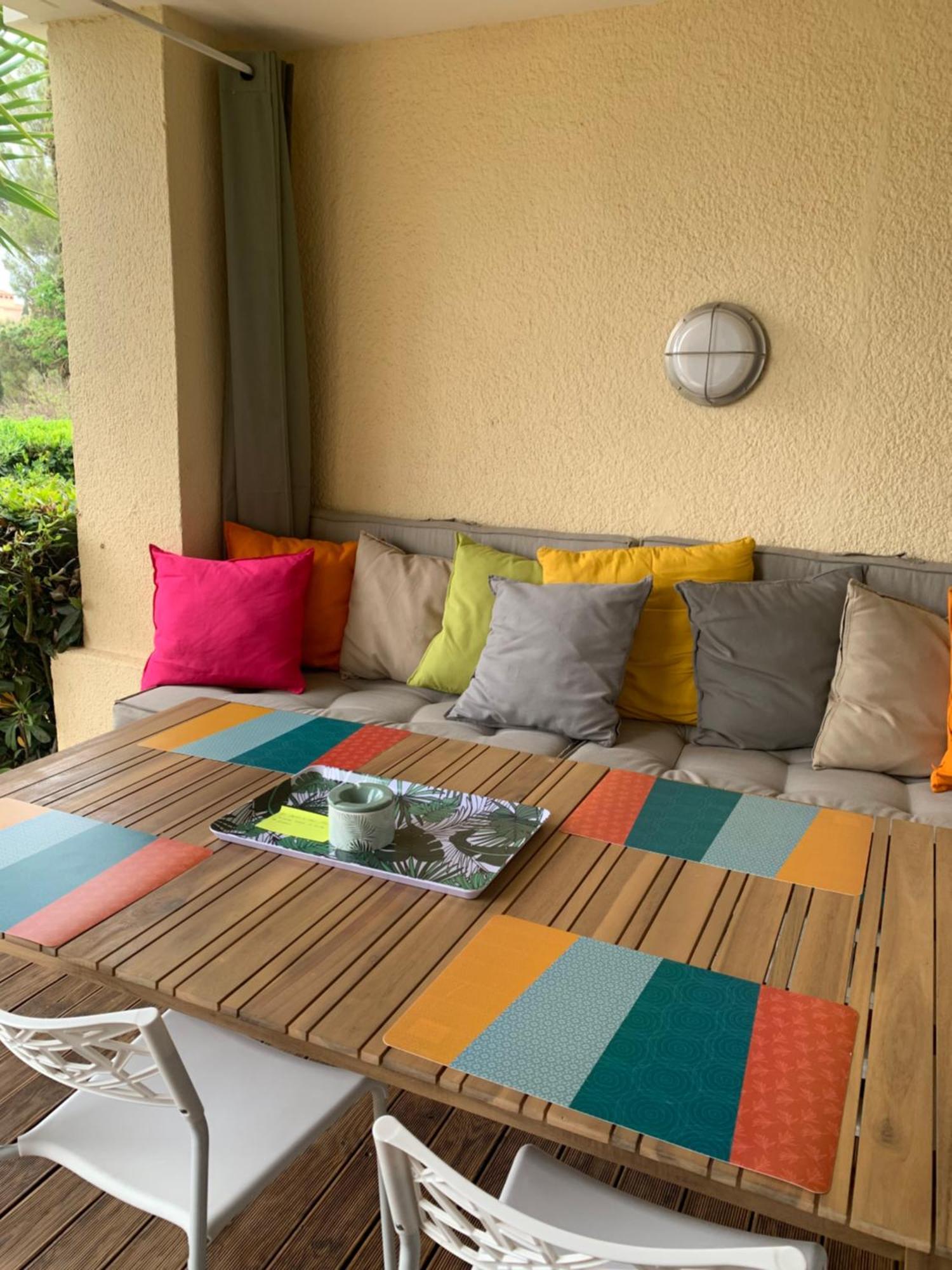 T2 En Rez De Jardin Privatif Cloture , Cap Esterel Pierre Et Vacances ,Piscine Chauffee Des Le 05 Avril Au 02 Novembre Saint-Raphaël Екстериор снимка